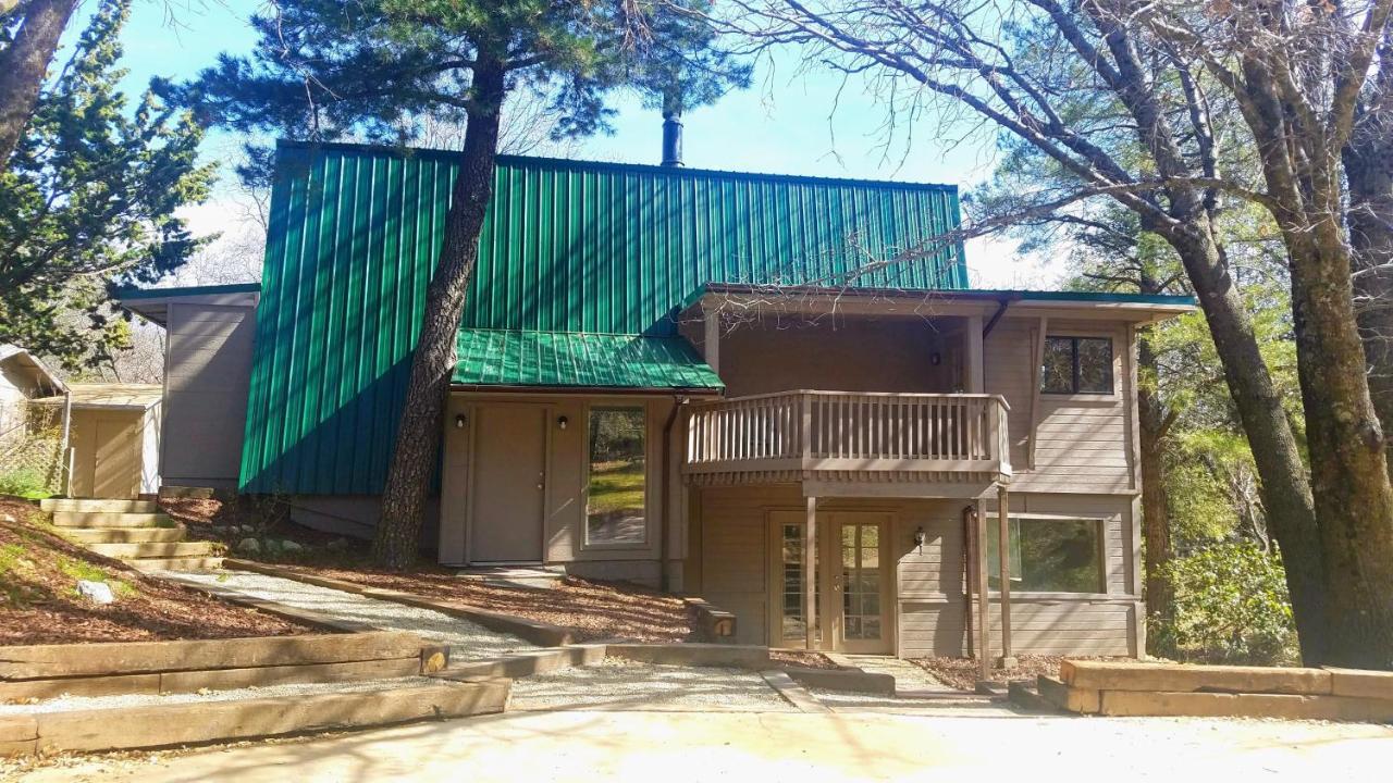 Julian House Of Games Villa Exterior photo
